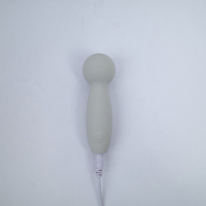 Серый мини-вибромассажёр Harmony. Фотография 6.