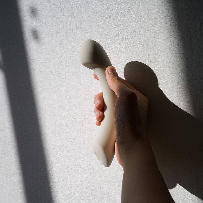 Серый вибростимулятор точки G Mirage - 17,8 см. Фотография 11.