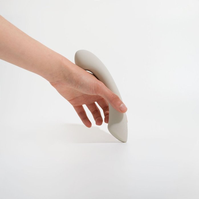 Серый вибростимулятор точки G Mirage - 17,8 см. Фотография 6.