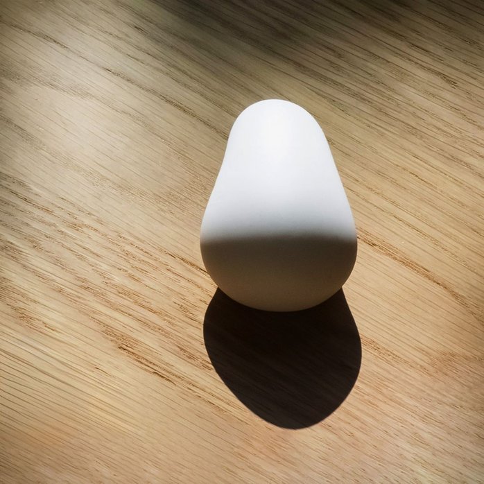 Серый вибромассажёр Opal. Фотография 11.