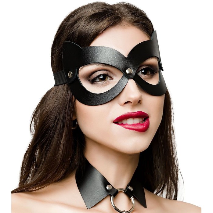 Черная открытая маска с ушками кошки. Фотография 7.