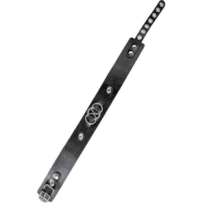 Черный чокер-ошейник со связанными кольцами на подложке. Фотография 4.