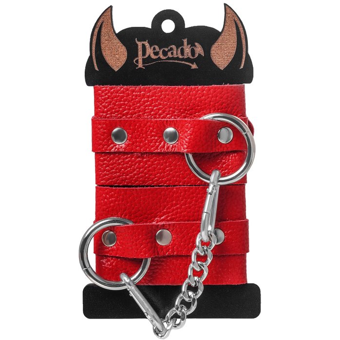 Красные мягкие кожаные наручники с люверсами. Фотография 6.