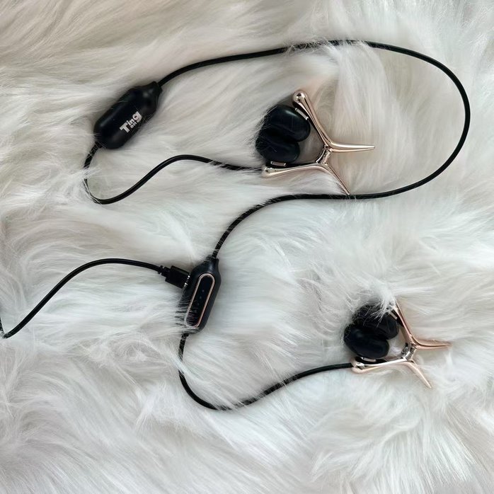 Интерактивные вибрирующие зажимы для сосков N1. Фотография 6.