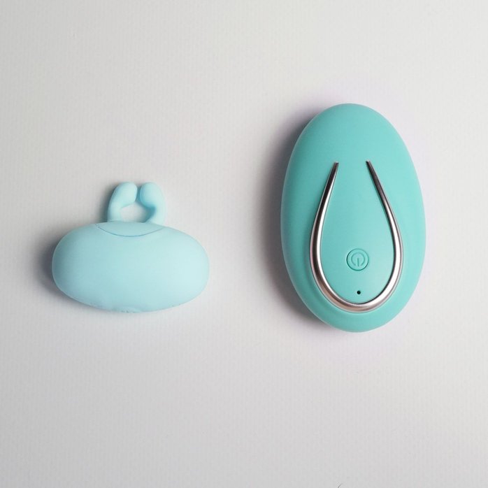 Бирюзовый многофункциональный стимулятор. Фотография 5.