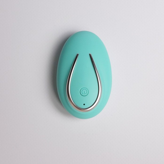 Розовый многофункциональный стимулятор. Фотография 4.