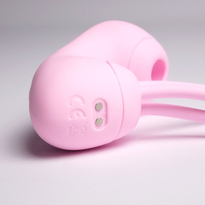 Розовый вакуумный стимулятор клитора с вагинальными виброшариками. Фотография 3.