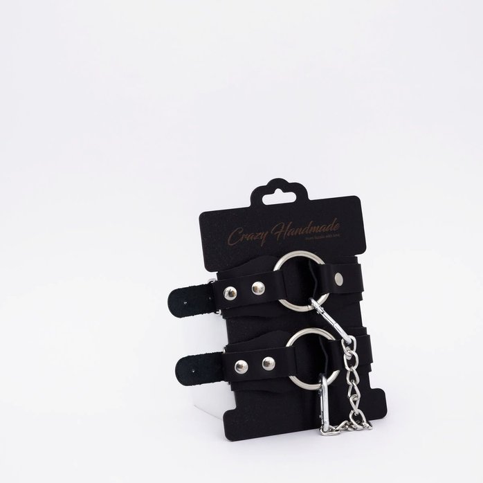 Черные кожаные оковы с кольцом. Фотография 2.