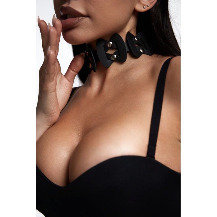 Черный кожаный ошейник из звеньев. Фотография 4.