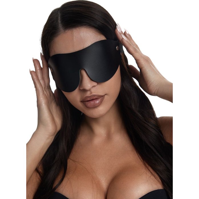 Черная однослойная кожаная маска. Фотография 2.