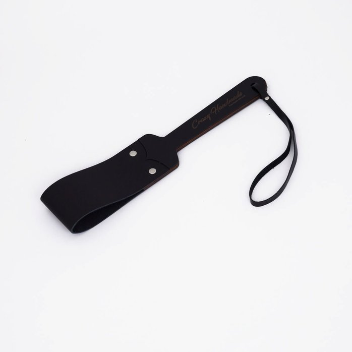 Черный кожаный паддл с деревянной ручкой - 34 см. Фотография 2.