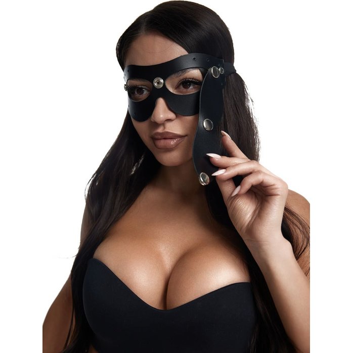 Черная кожаная маска со съёмной шторкой на кнопках