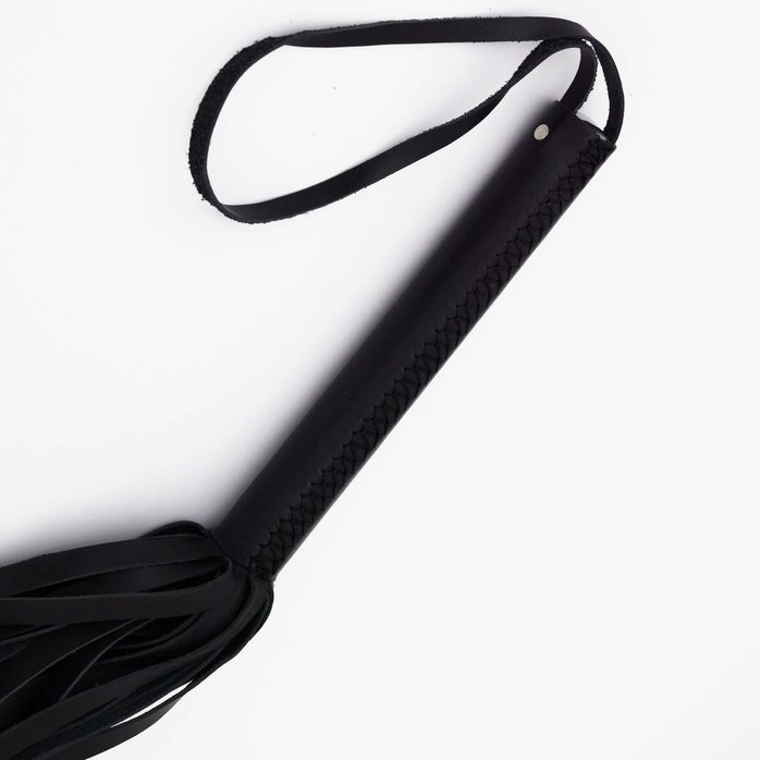 Черный кожаный флоггер - 45 см. Фотография 3.