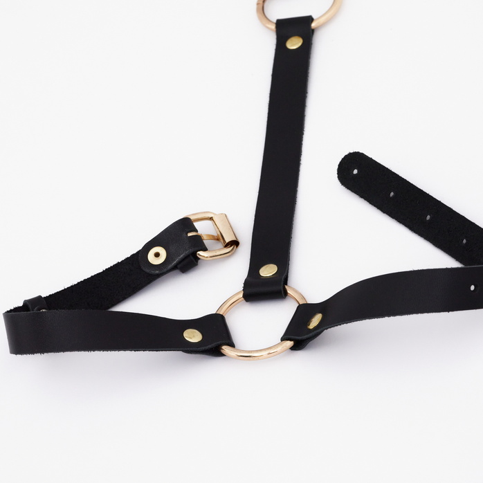 Резные гартеры с золотистой фурнитурой. Фотография 8.