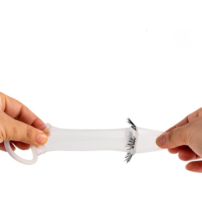 Эластичная насадка на пенис с подхватом мошонки и стимулирующими «ресничками». Фотография 6.