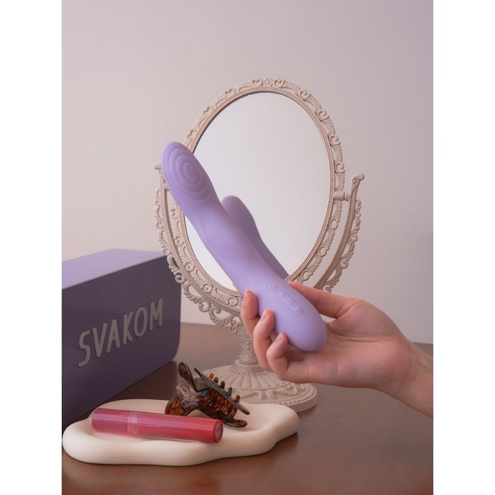 Сиреневый интерактивный вибромассажёр Selena с поступательными движениями и нагревом - 21 см. Фотография 9.