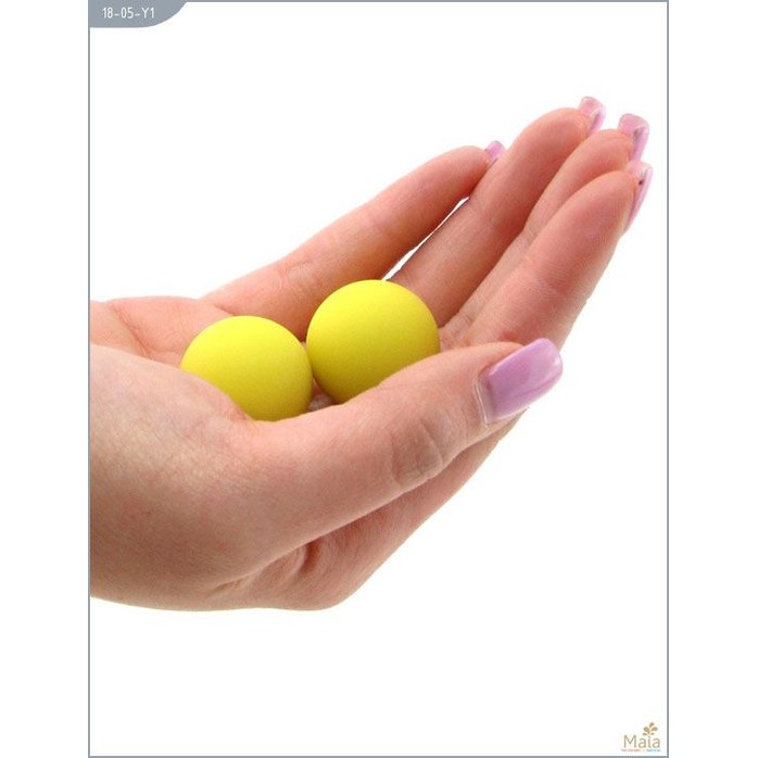 Металлические вагинальные шарики с жёлтым силиконовым покрытием. Фотография 2.