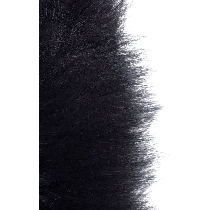 Серебристая анальная втулка с черным лисьим хвостом. Фотография 6.