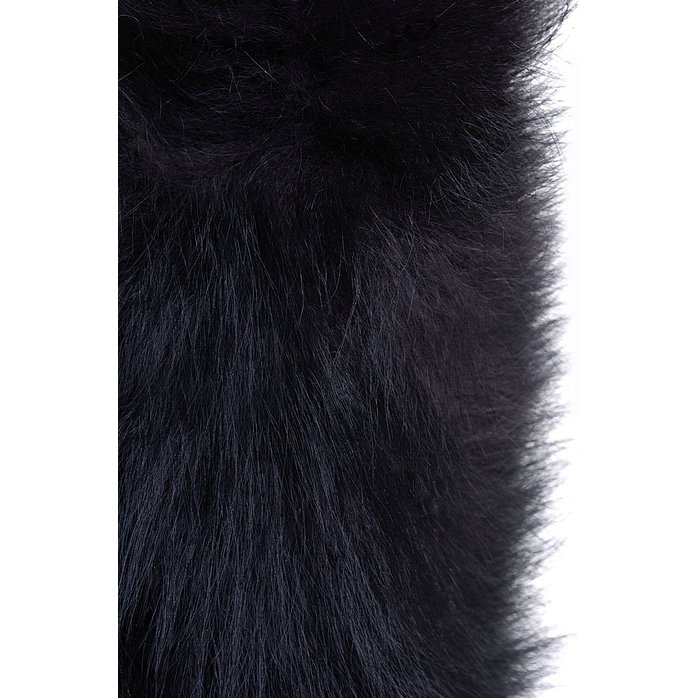 Большая серебристая металлическая анальная втулка с черным лисьим хвостом. Фотография 6.