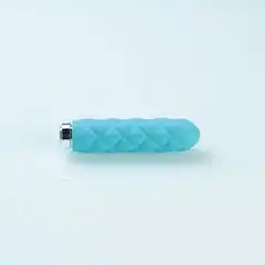  Голубой текстурированный минивибромассажер Charms Plush Blue 