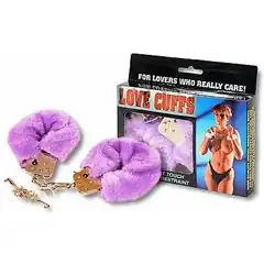  Фиолетовые меховые наручники Love Cuffs Purple Plush 