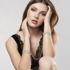  Серебристые наручники Magnifique с цепочкой 