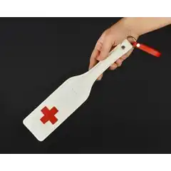  Кожаная хлопалка медсестры 