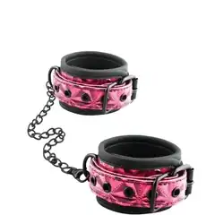  Красно-чёрные кожаные наручники Wrists Cuffs с геометрическим узором 