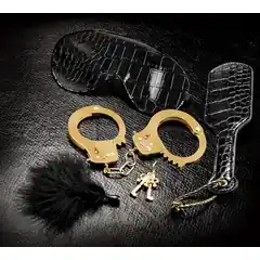  Набор Beginners Fantasy Kit из наручников, пуховки, маски и шлепалки 