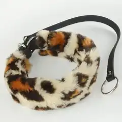  Леопардовый меховой ошейник с кожаным поводком 