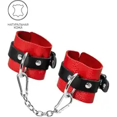  Красно-черные мягкие наручники с одним ремешком с люверсами 