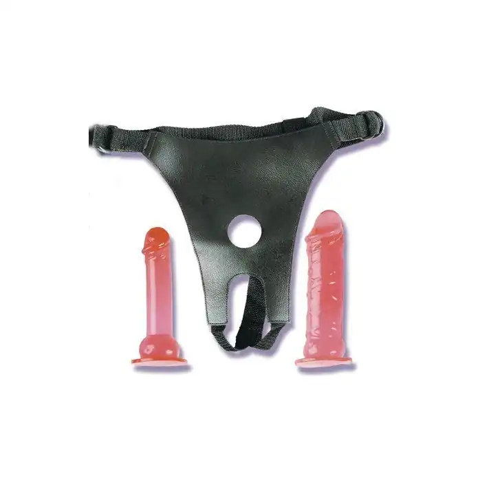 Трусики из кожзаменителя с двумя фаллоимитаторами CROTCHLESS STRAP-ON 2 DONGS HOT PINK. Фотография 2.