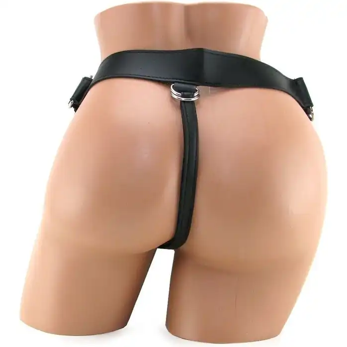 Красный женский страпон с вибрацией 8 Vibrating Silicone Ribbed Strap-on - 21,6 см - Fetish Fantasy Extreme. Фотография 5.