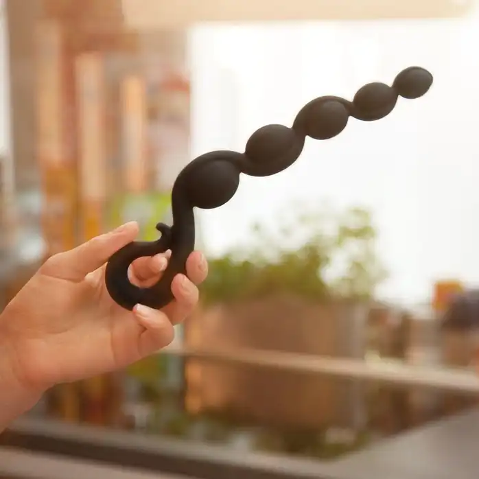 Черная анальная цепочка Bendybeads - 26,2 см. Фотография 8.