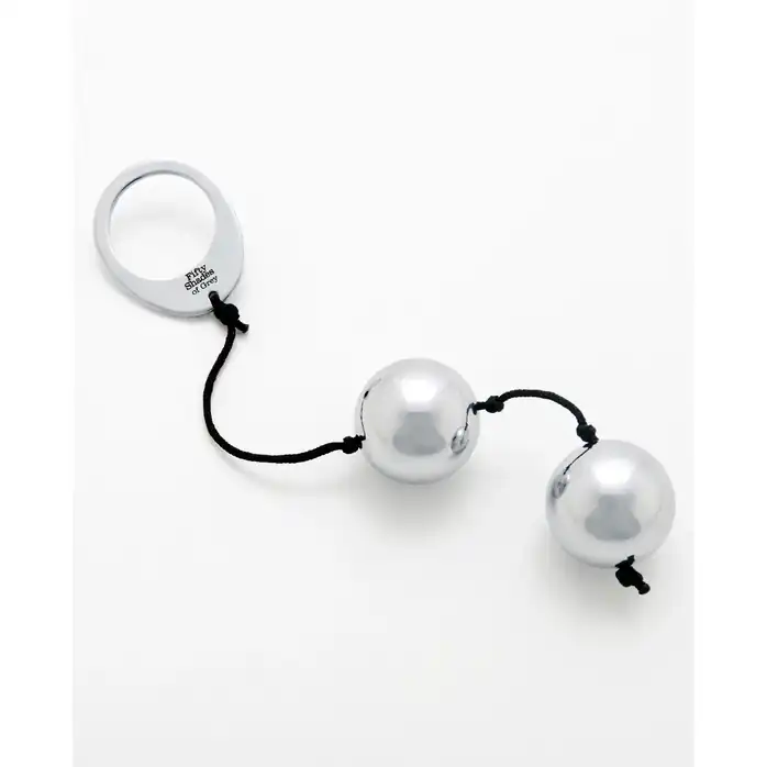 Тяжелые металлические вагинальные шарики Silver Metal Ben Wa Balls - Fifty Shades of Grey. Фотография 2.
