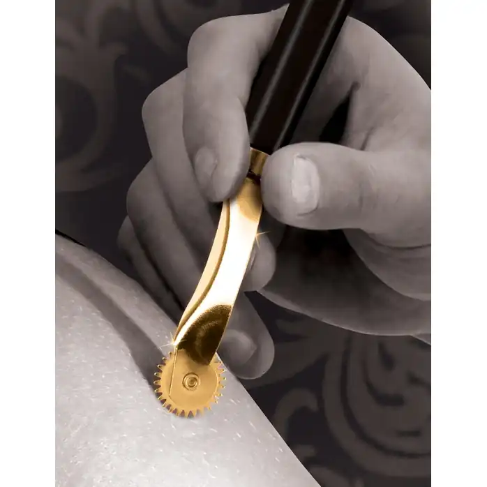 Золотисто-черное колесо Вартенберга Wartenberg Wheel - Fetish Fantasy Gold. Фотография 3.