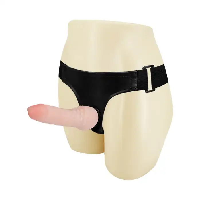 Реалистичный фаллоимитатор на трусиках - 16,9 см - EROWOMAN-EROMAN