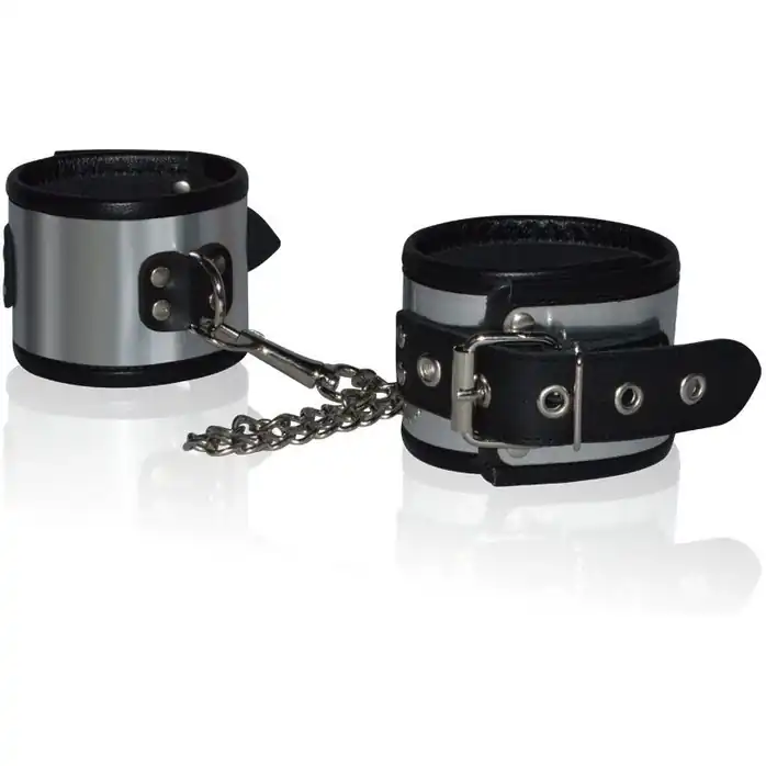 Кожаные оковы с металлическим блеском - BDSM accessories