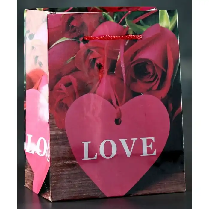 Подарочный пакет Love с розочками и сердечками - 15 х 12 см