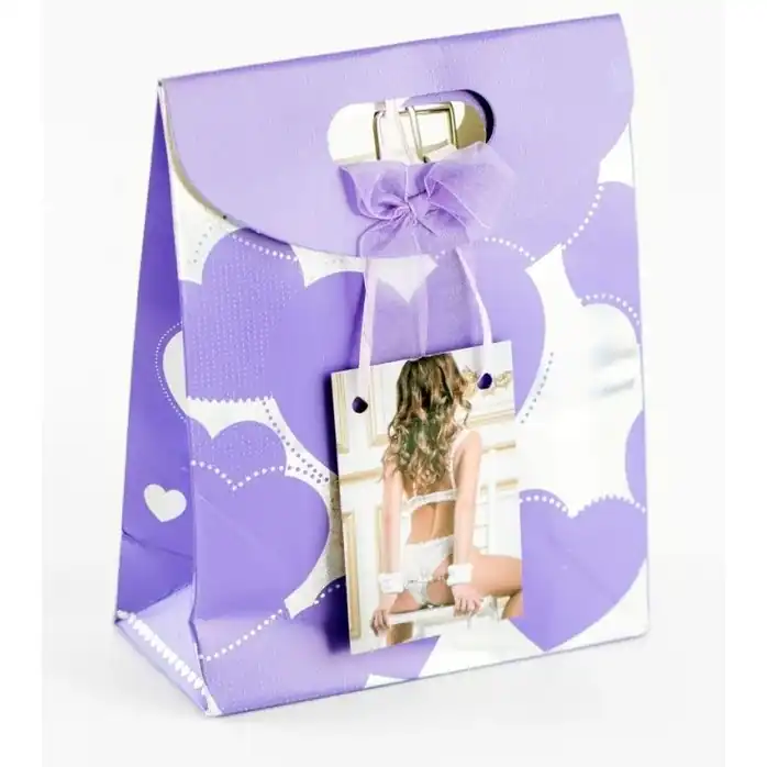 Белые кожаные наручники с нежным мехом - Valentine s Day Arsenal. Фотография 5.