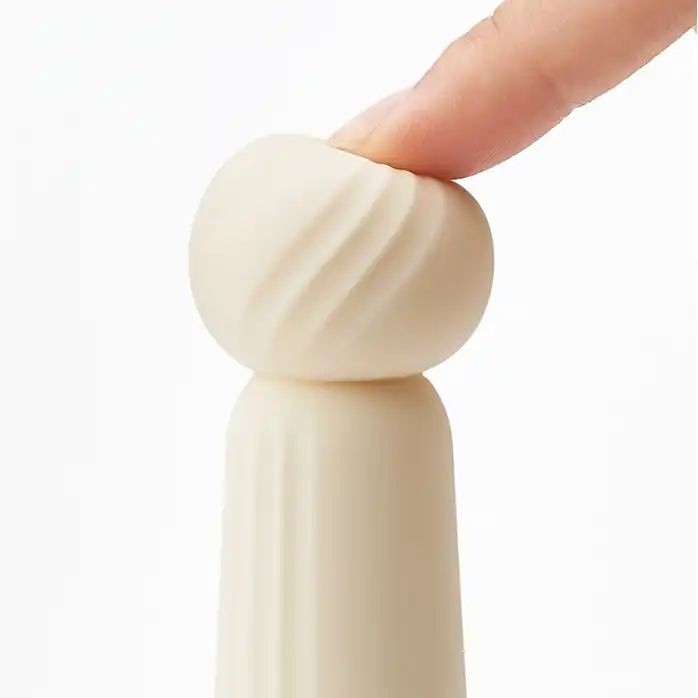 Бежевый вибратор с шаровидной мягкой головкой IROHA Rin Akane - 14,8 см - IROHA Vibrators. Фотография 3.