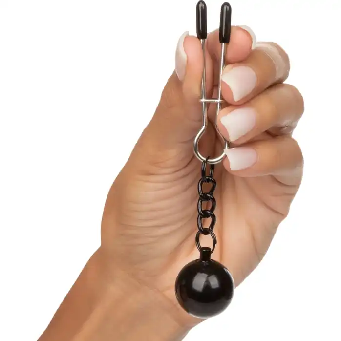 Утяжеленные зажимы-прищепки для сосков Nipple Grips Weighted Tweezer Nipple Clamps - Nipple Play. Фотография 2.