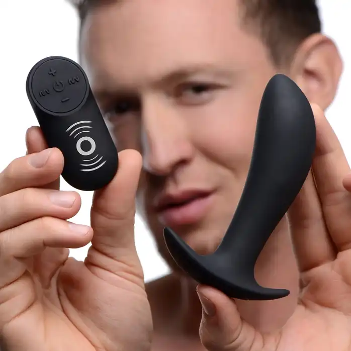 Черный стимулятор простаты Silicone Prostate Vibrator with Remote Control - 12 см - Under Control. Фотография 6.