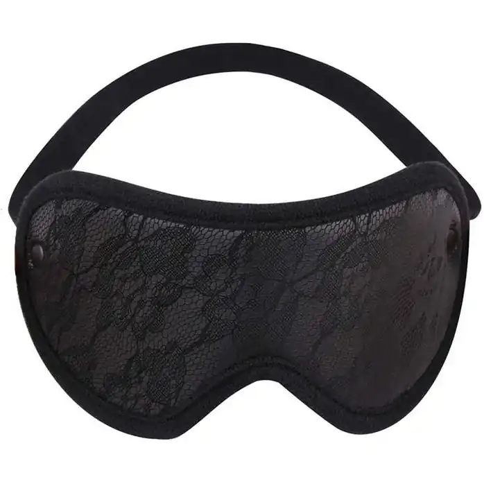 Черная плотная маска на глаза с кружевом Tempt Him Blindfold - Behave!