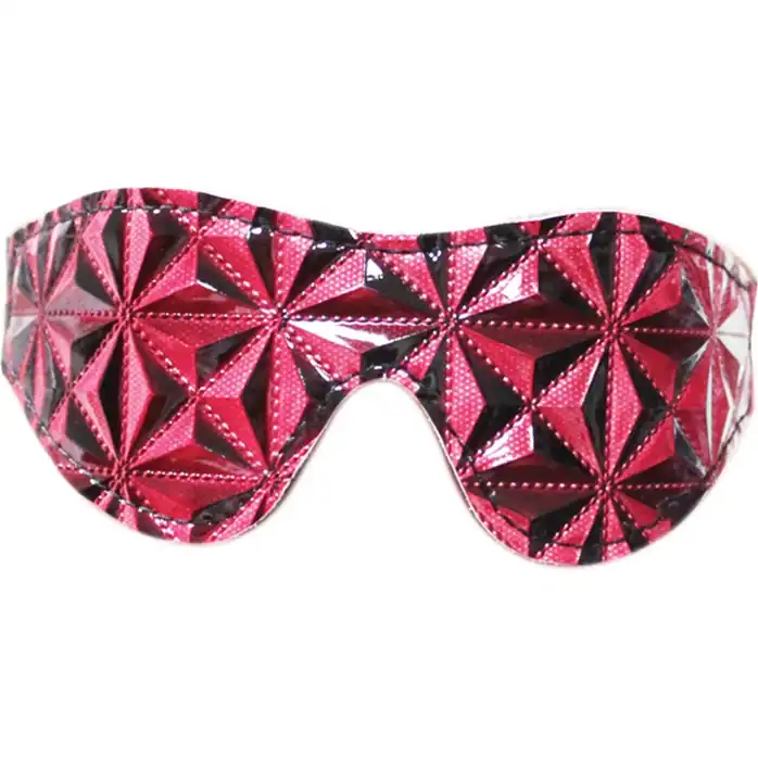 Красная маска на глаза с геометрическим узором Pyramid Eye Mask