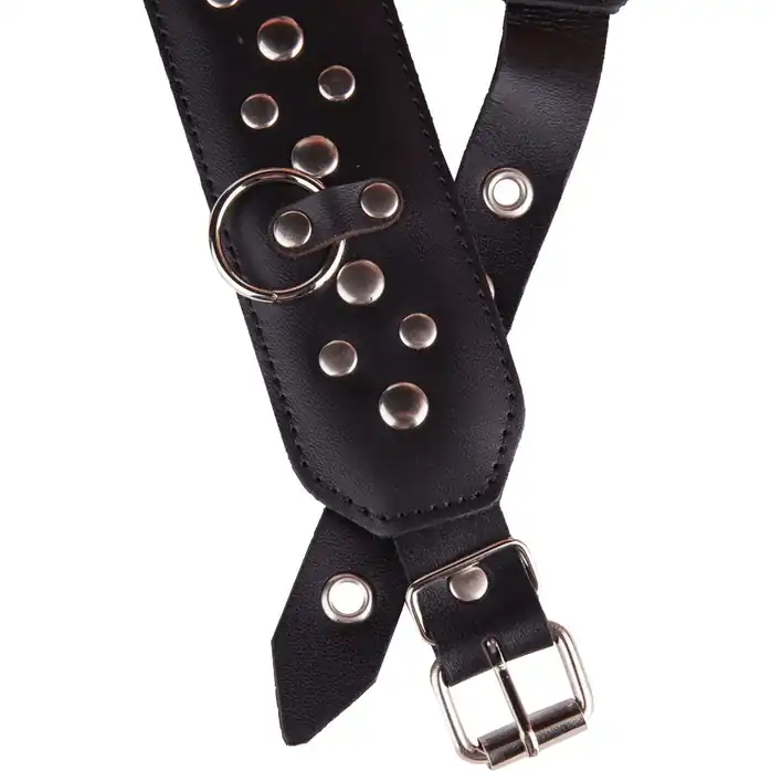 Чёрный кожаный ошейник с карабином и поводком - BDSM accessories. Фотография 5.