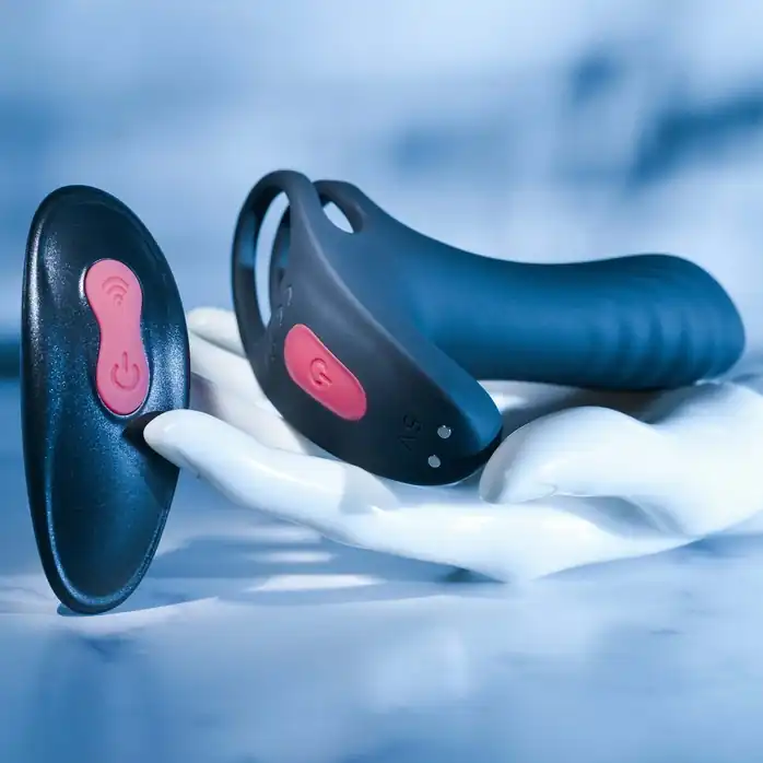 Черная насадка-эректор с пультом ДУ Vibrating Girth Enhancer. Фотография 10.