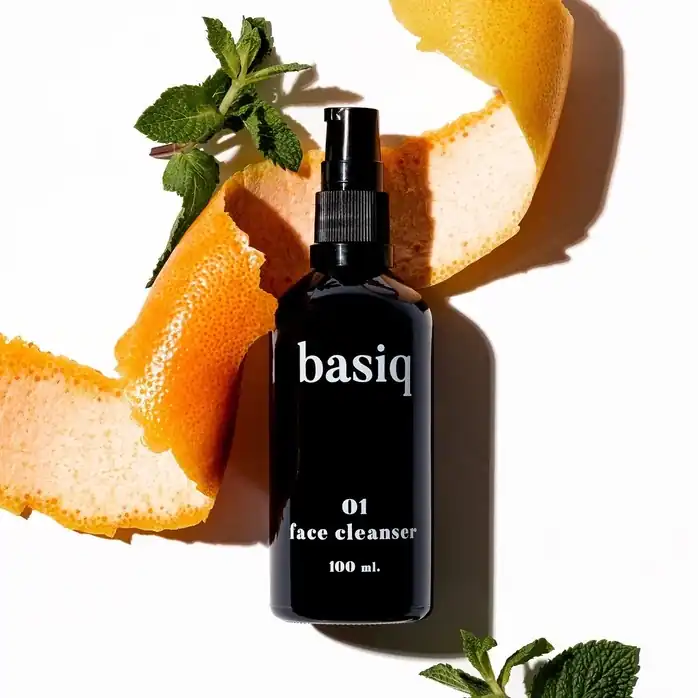 Мужской гель для умывания лица basiq Face Cleanser - 100 мл. Фотография 4.