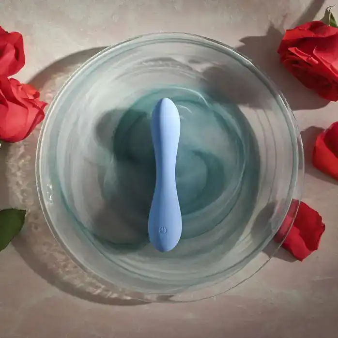 Голубой вибратор для G-точки Blue Crush - 11,9 см. Фотография 8.