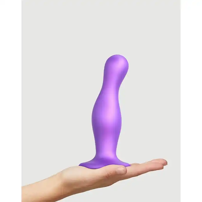 Фиолетовая насадка Strap-On-Me Dildo Plug Curvy size L. Фотография 3.